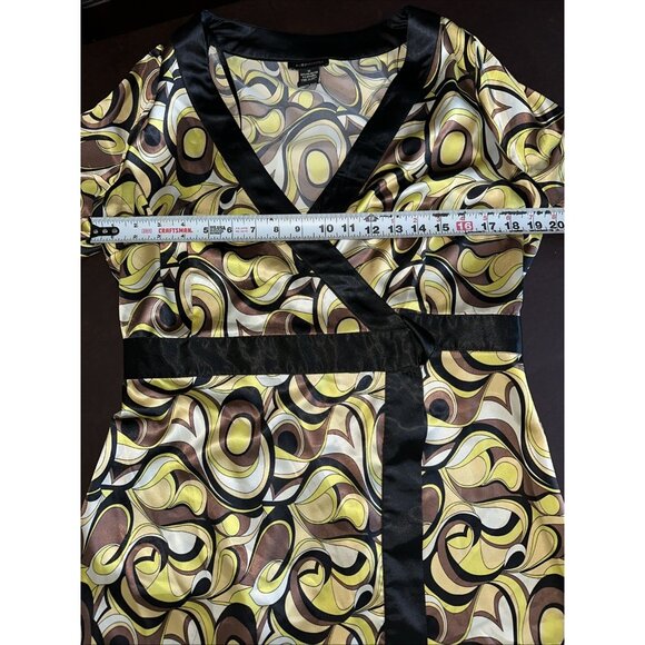 BCBG Maxazria Medium Wrap Dress Psychedelic Print Size M - Picture 6 of 7